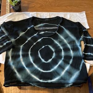 POL Tye-Dye sweater in shades of black and blue